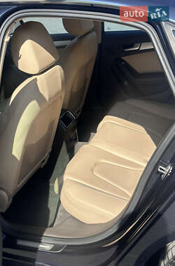Седан Audi A4 2013 в 