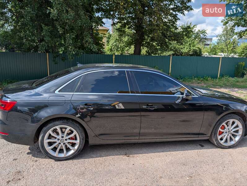 Седан Audi A4 2016 в Сумах