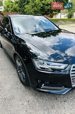 Седан Audi A4 2016 в 