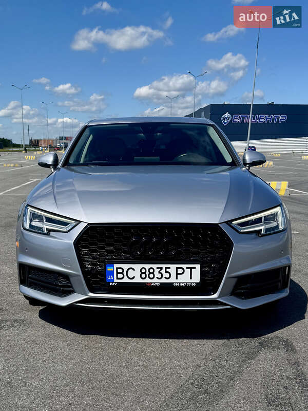 Седан Audi A4 2017 в Львове