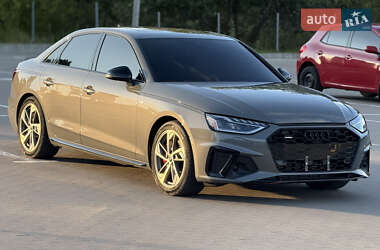 Седан Audi A4 2023 в Сумах