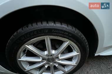 Седан Audi A4 2015 в 