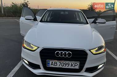 Седан Audi A4 2015 в 