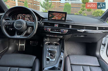Седан Audi A4 2018 в 