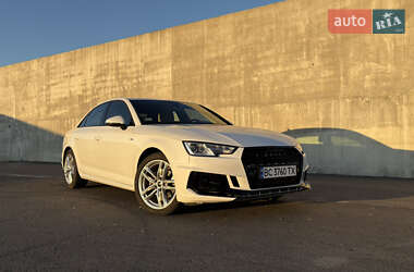 Седан Audi A4 2017 в 