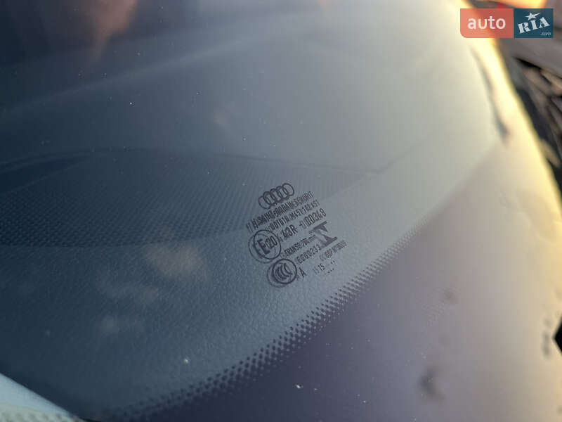 Седан Audi A4 2017 в Львові
