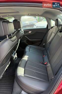 Седан Audi A4 2017 в 