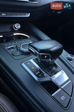 Седан Audi A4 2016 в 