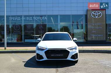 Седан Audi A4 2023 в 