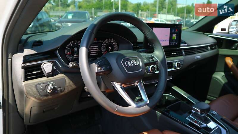 Седан Audi A4 2023 в Киеве