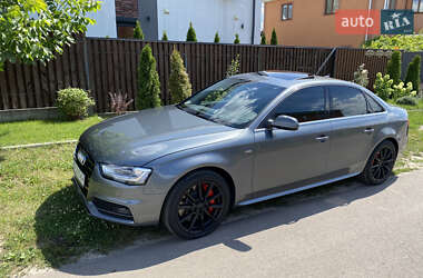 Седан Audi A4 2015 в Киеве