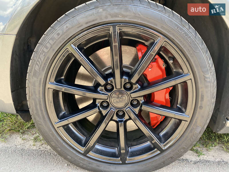Седан Audi A4 2015 в Києві