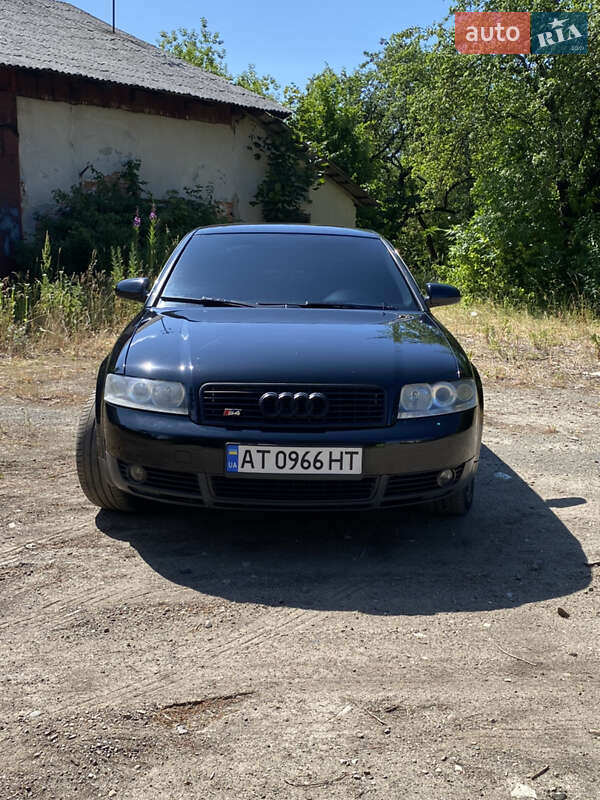 Седан Audi A4 2001 в Богородчанах