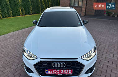 Седан Audi A4 2022 в 