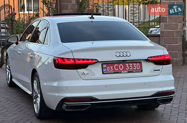 Седан Audi A4 2022 в 