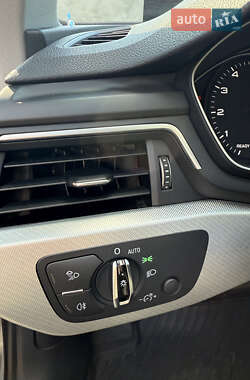Седан Audi A4 2015 в 