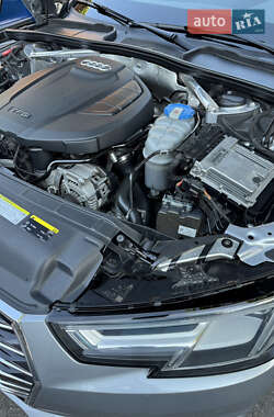 Седан Audi A4 2015 в 