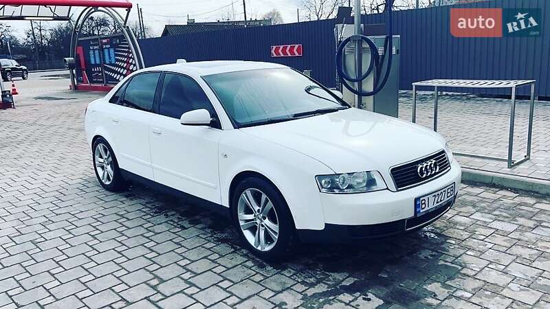 Седан Audi A4 2004 в Полтаве