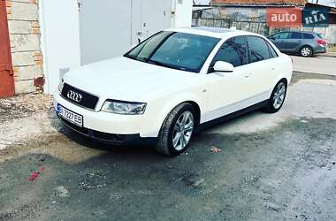 Седан Audi A4 2004 в 