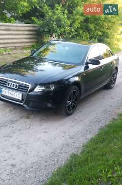 Седан Audi A4 2010 в 