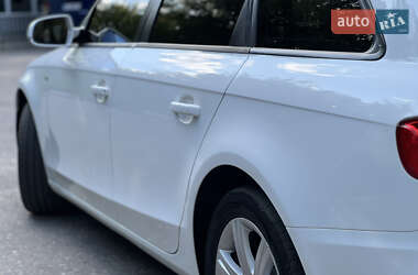 Универсал Audi A4 2011 в 