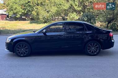 Седан Audi A4 2012 в 