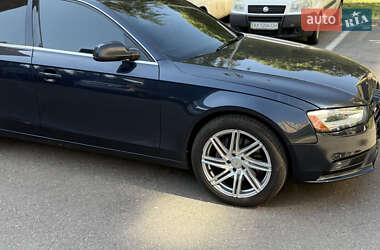 Седан Audi A4 2012 в 