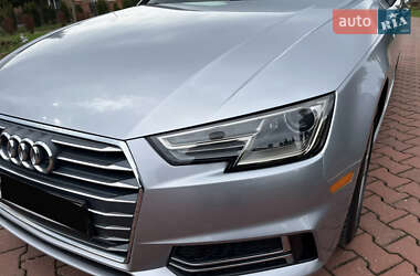Седан Audi A4 2018 в 