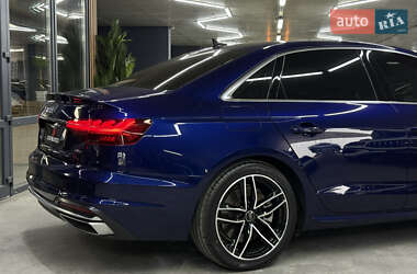 Седан Audi A4 2024 в 
