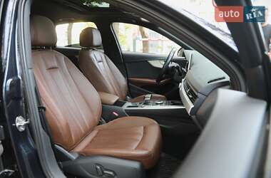 Седан Audi A4 2016 в 