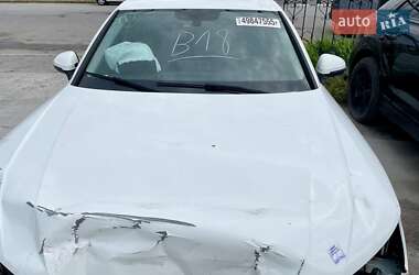 Седан Audi A4 2019 в 