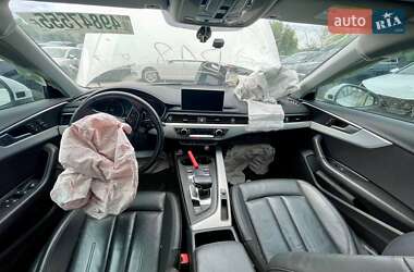 Седан Audi A4 2019 в 