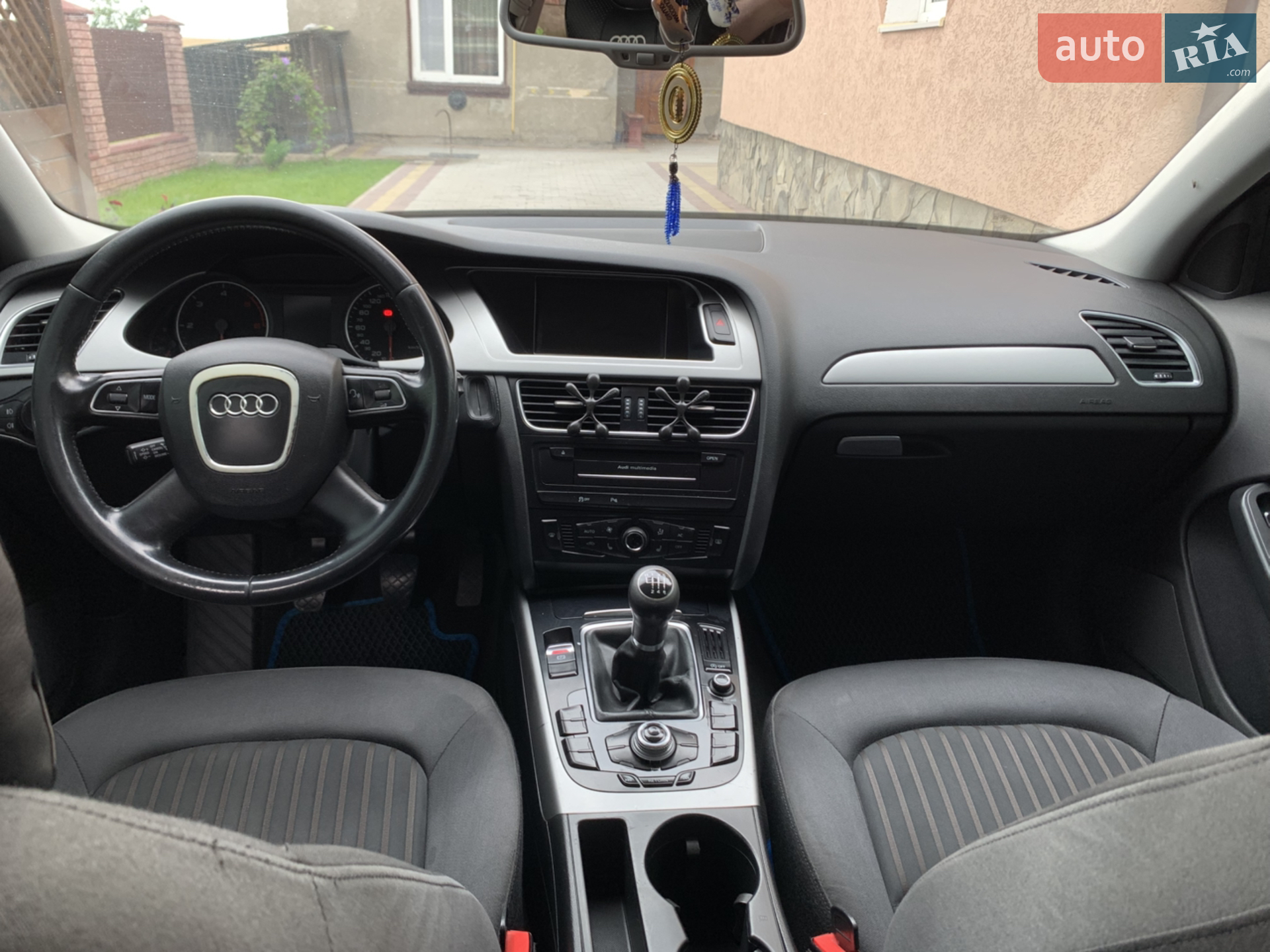 2010 Audi A4 - мініатюра 9