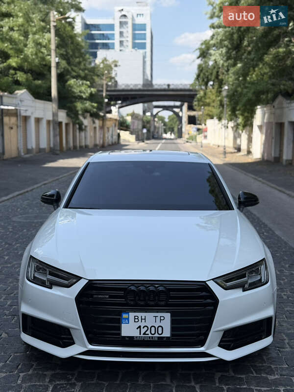 Седан Audi A4 2016 в Одессе