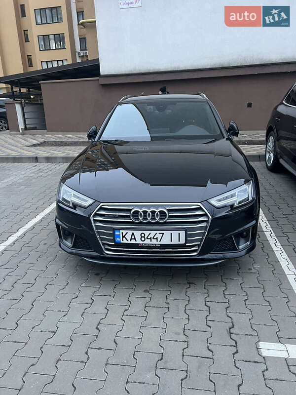 Универсал Audi A4 2018 в 