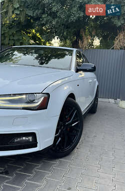 Седан Audi A4 2013 в 