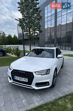 Седан Audi A4 2016 в Львові