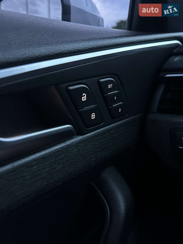 Седан Audi A4 2016 в Киеве