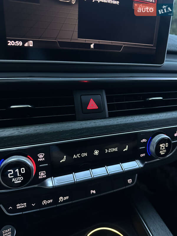 Седан Audi A4 2016 в Киеве