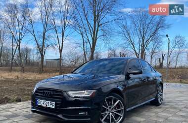 Седан Audi A4 2015 в Львові