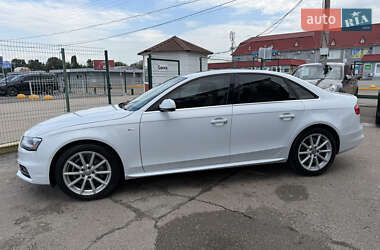 Седан Audi A4 2014 в 