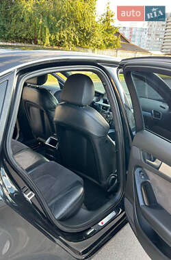 Седан Audi A4 2010 в 