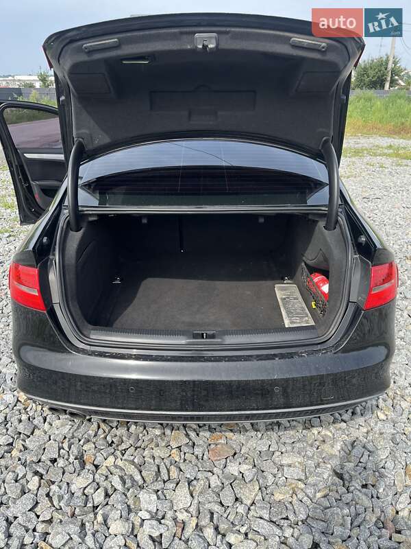 Универсал Audi A4 2014 в Житомире