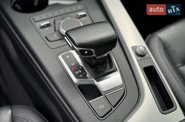 Седан Audi A4 2017 в 