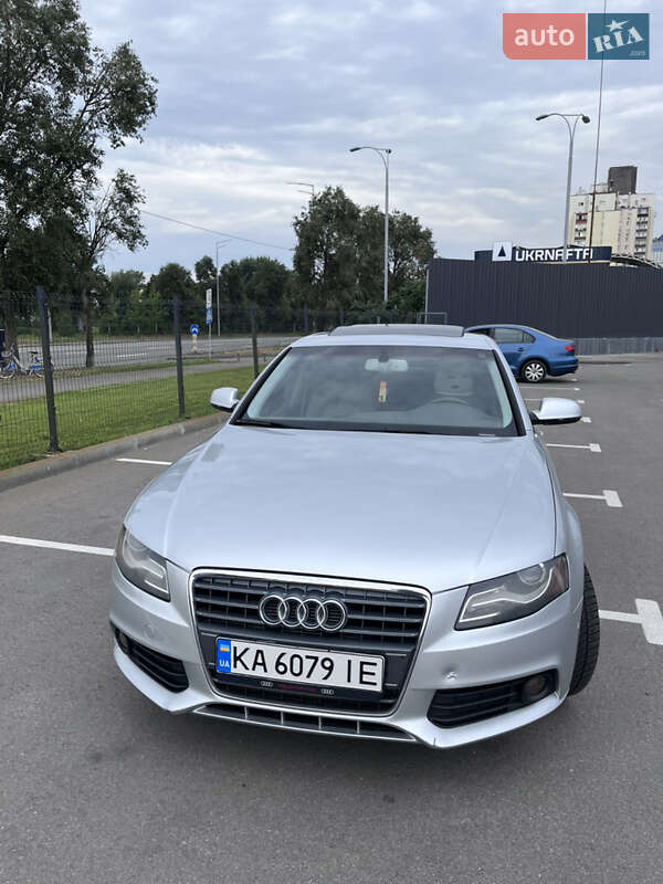 Седан Audi A4 2011 в Киеве