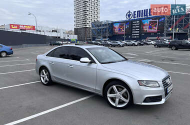 Седан Audi A4 2011 в 