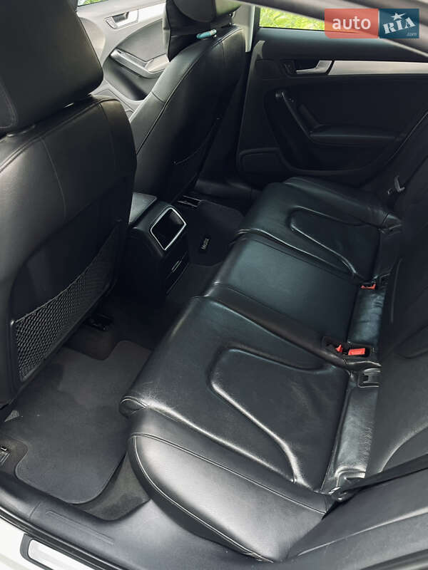 Седан Audi A4 2011 в Трускавце