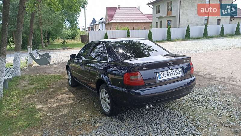 Седан Audi A4 1998 в Сторожинце