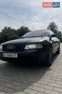 Седан Audi A4 1995 в Львове