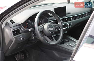 Седан Audi A4 2018 в 